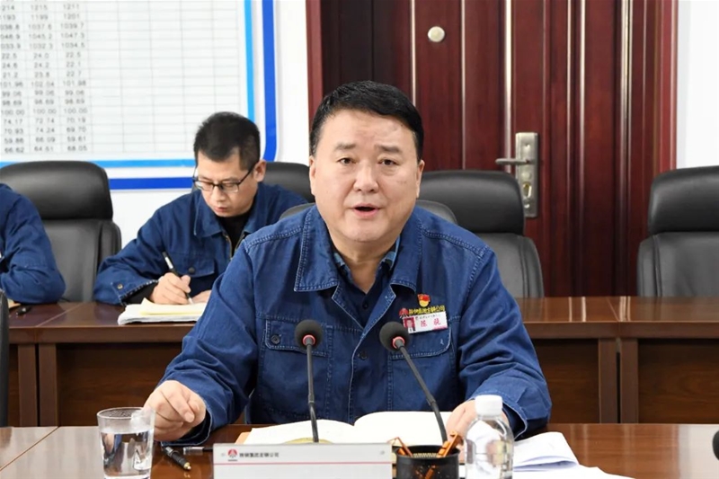 在深學(xué)實做中高質(zhì)量開展主題教育